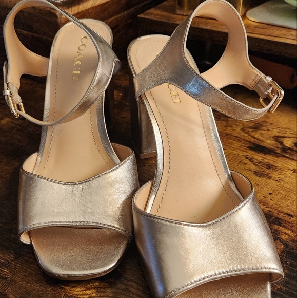 Coach Metallic Leather Marla Sandals Heels 10 sold out online - Picture 6 of 7